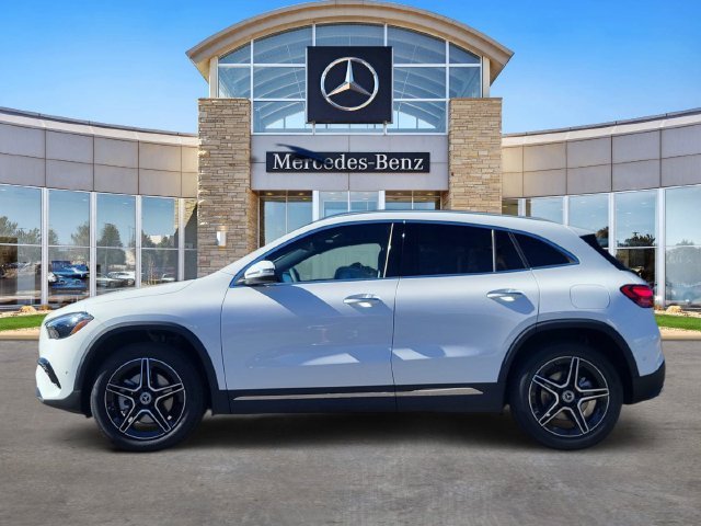 New 2026 Polar White Mercedes-Benz GLA 250 image 2