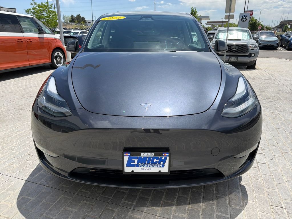 Used 2024 Stealth Gray Tesla Long Range image 8