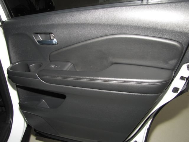 Certified Used 2021 Platinum White Pearl Honda EX image 19
