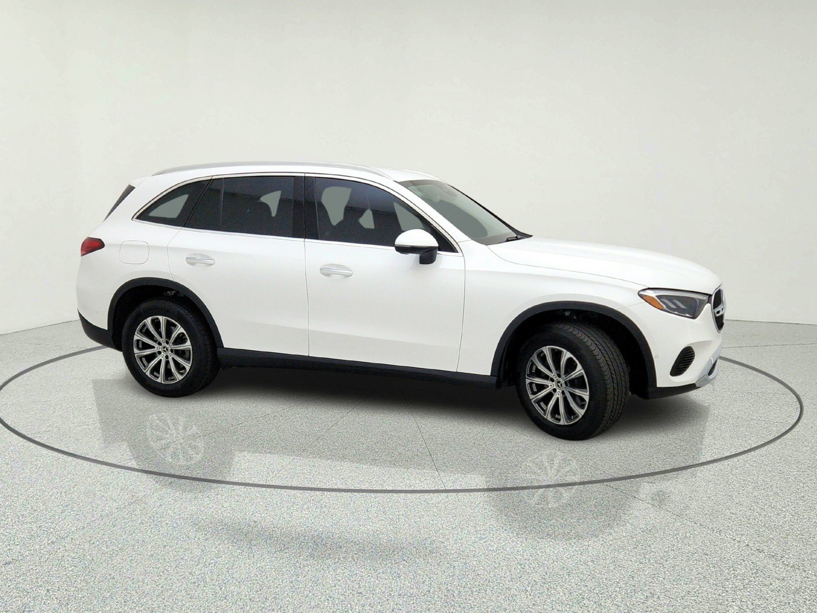 Certified Used 2024 Polar White Mercedes-Benz GLC 300 image 6