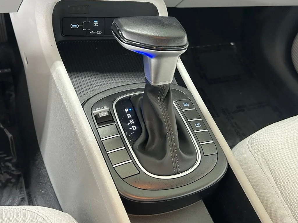Used 2024 Mirage Green Hyundai SEL image 20