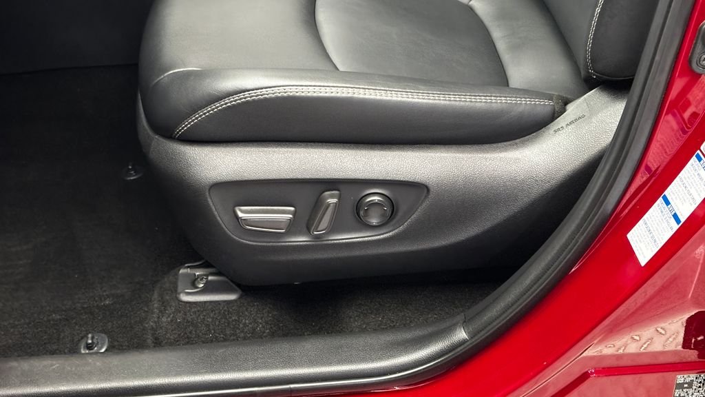 Used 2021 Red Toyota XLE Premium image 13
