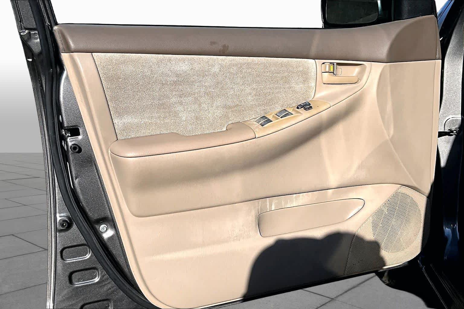 Used 2008 Phantom Gray Pearl Toyota CE image 21