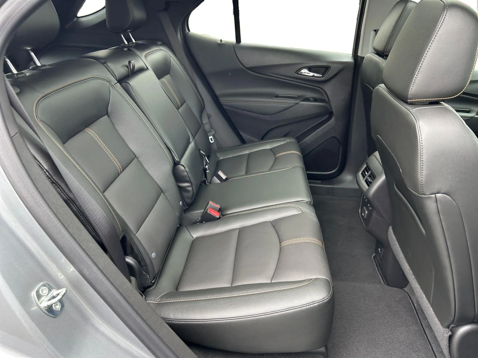 Used 2024 Sterling Gray Metallic Chevrolet Premier image 21
