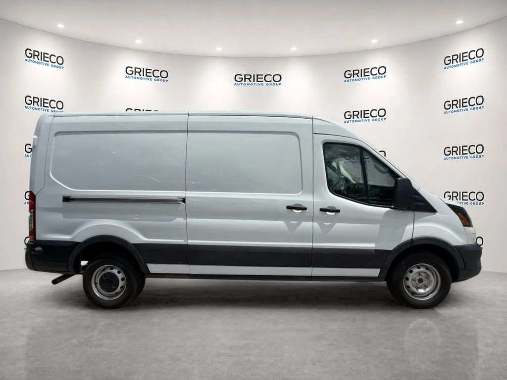 Used 2024 White Ford Base image 8