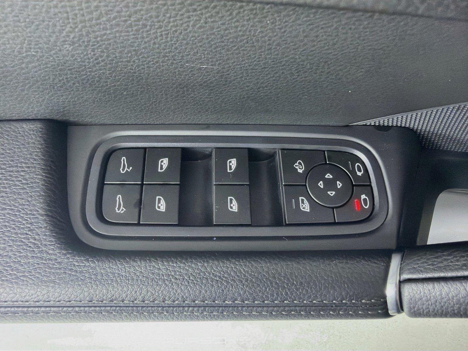 Used 2023 Black Porsche Platinum Edition image 8