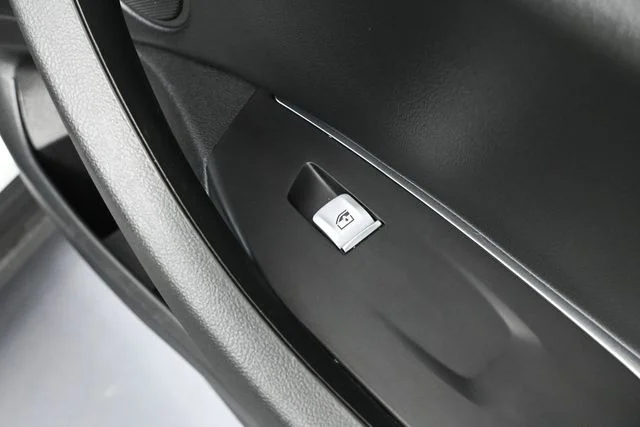 Used 2023 White BMW xDrive30i image 48