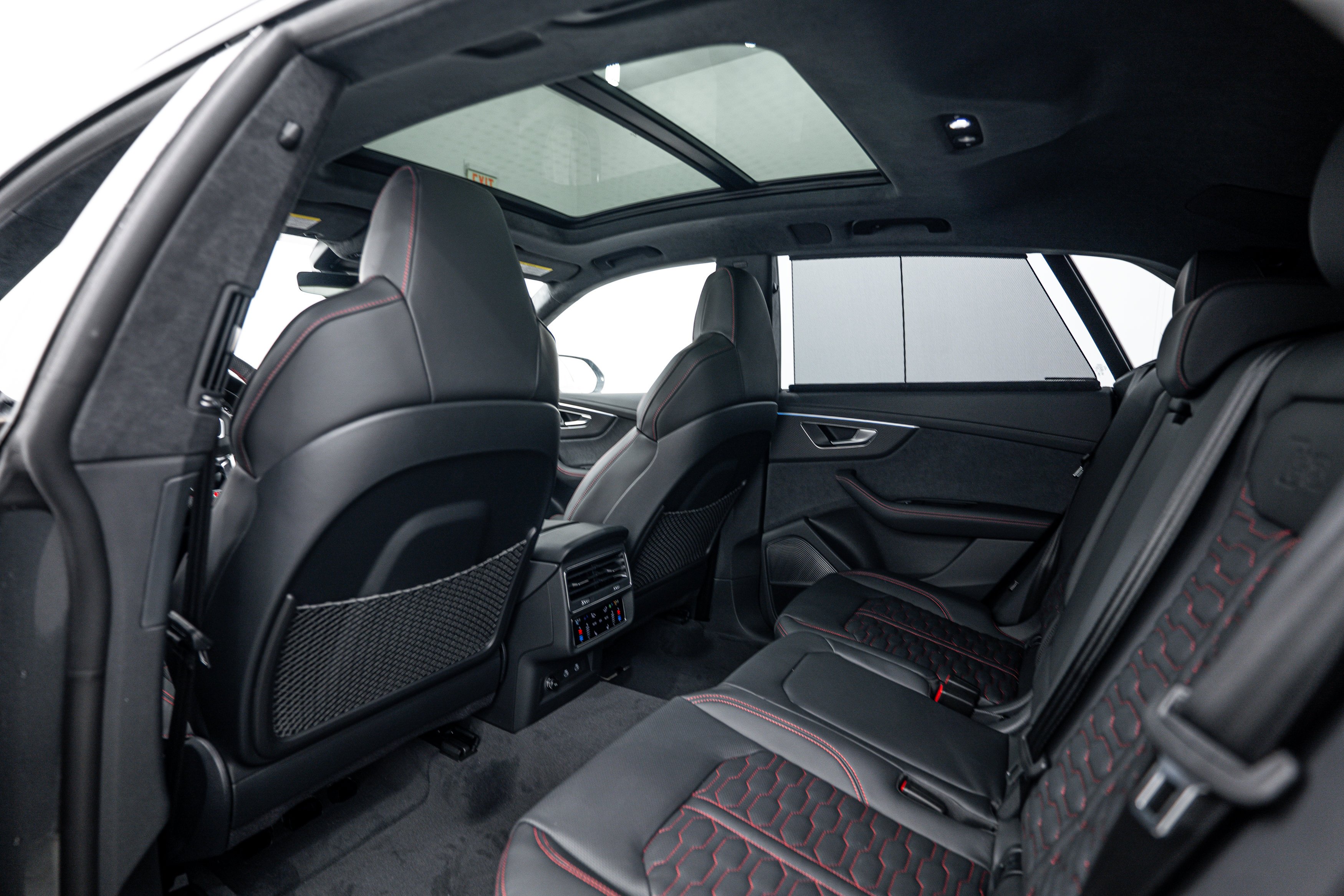 New 2026 DAYTONA GRAY Audi performance image 24