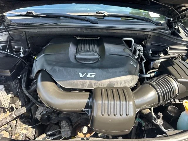 Used 2014 Black Dodge SXT image 17