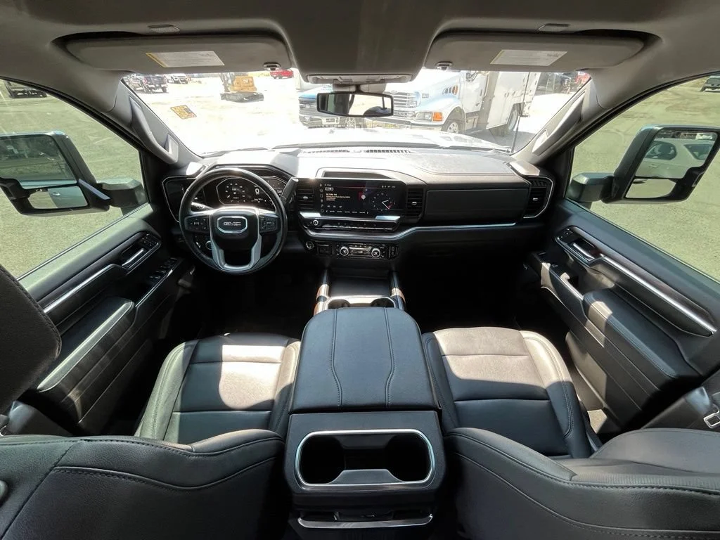 Used 2024 Sterling Metallic GMC SLT image 13