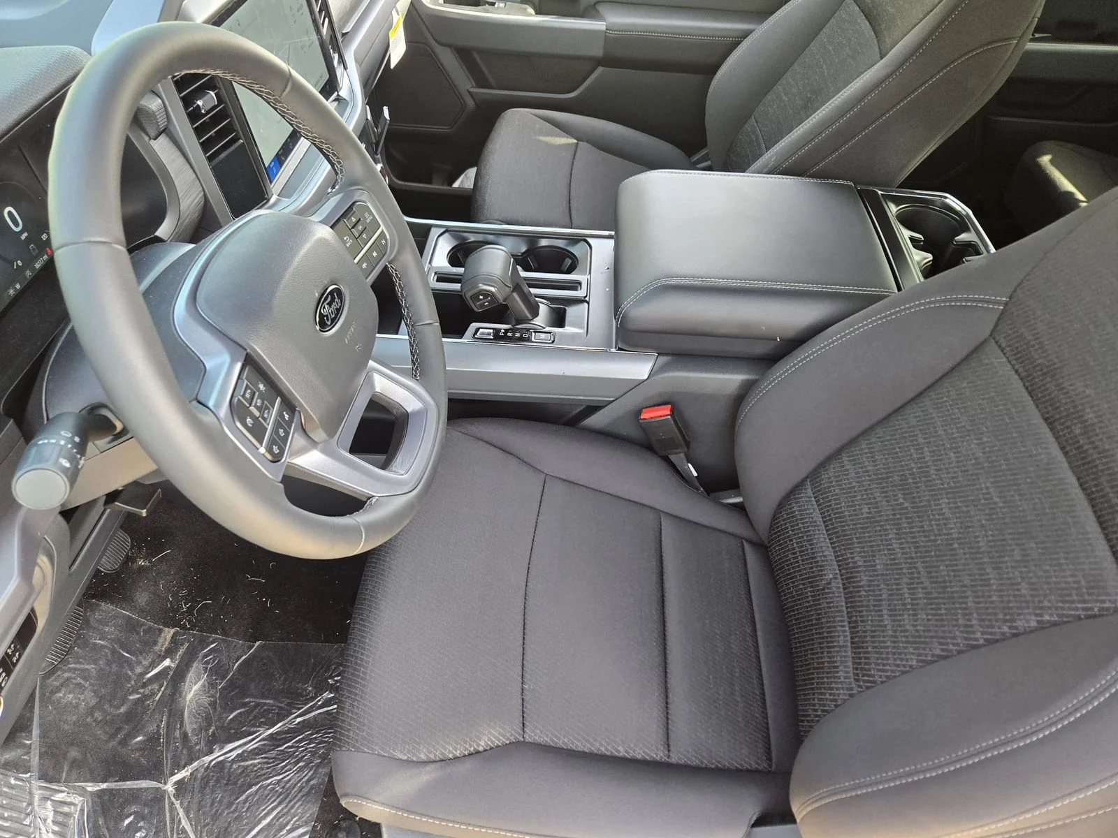 New 2026 Carbonized Gray Metallic Ford XLT image 8