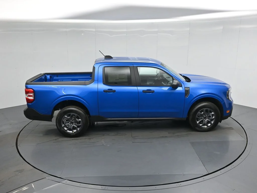 New 2026 Velocity Blue Ford XLT image 36