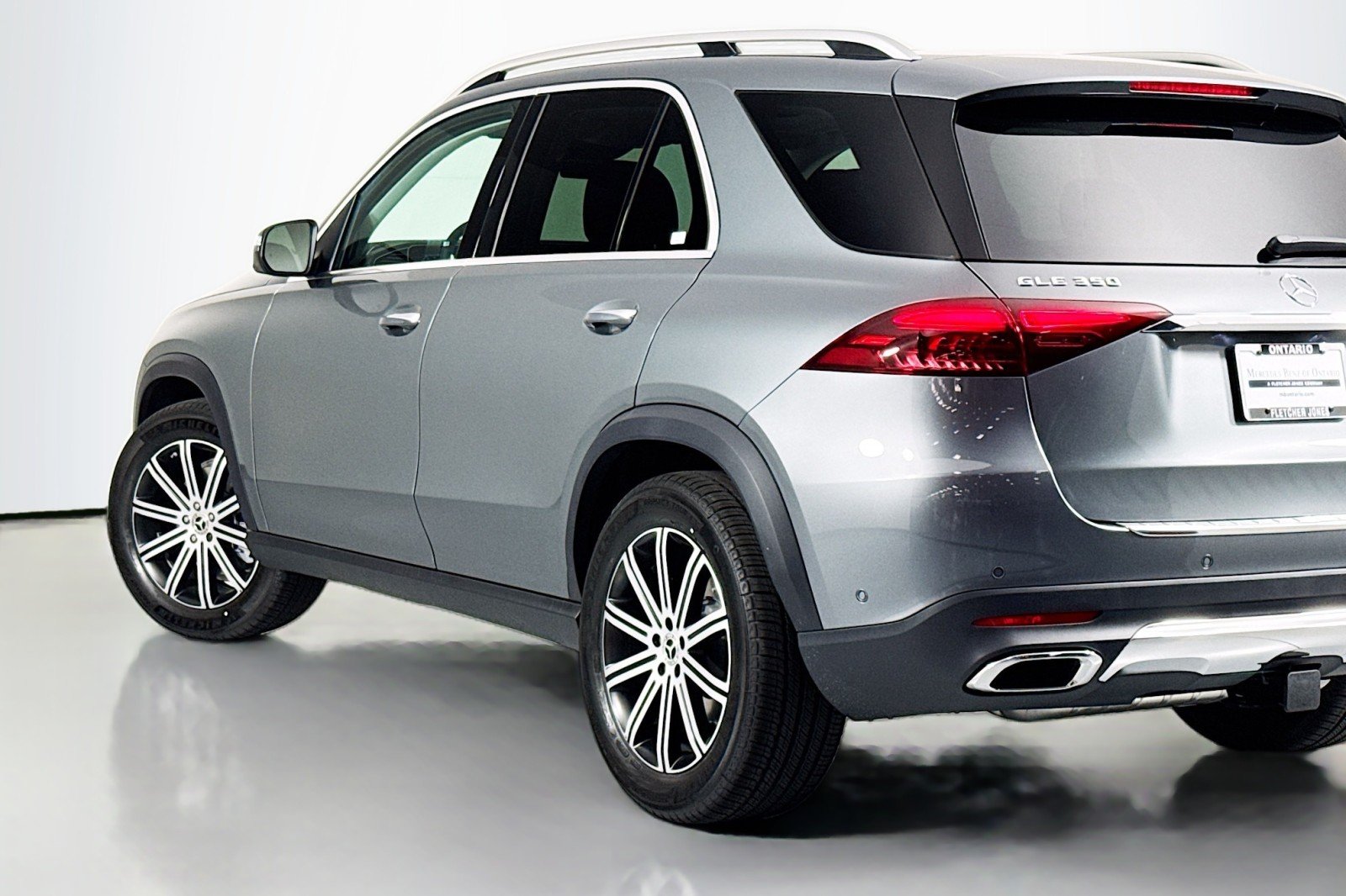 New 2026 Selenite Grey Metallic Mercedes-Benz GLE 350 SUV image 14