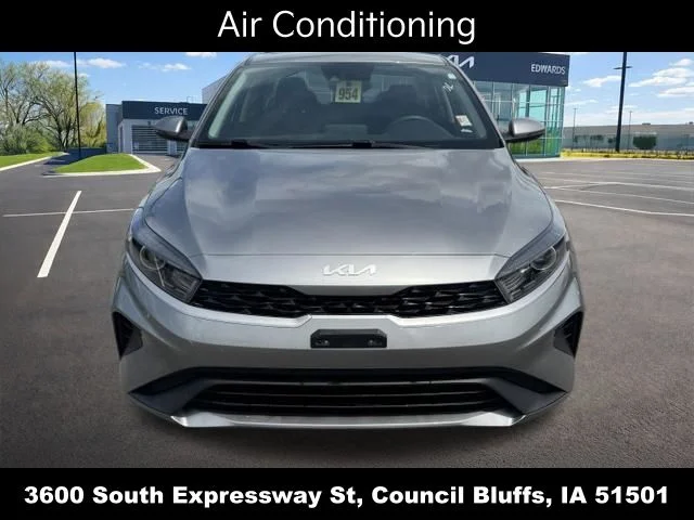 Used 2023 Gray Kia LXS image 10