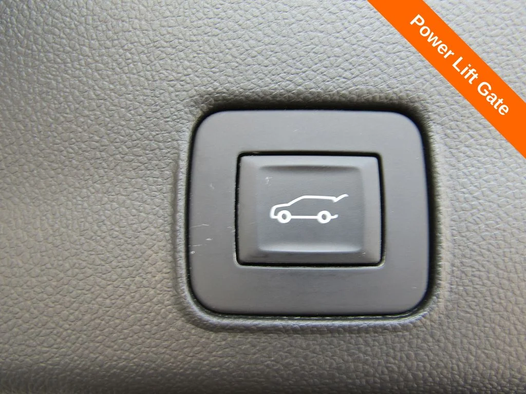 Used 2025 Black Chevrolet ACTIV image 19