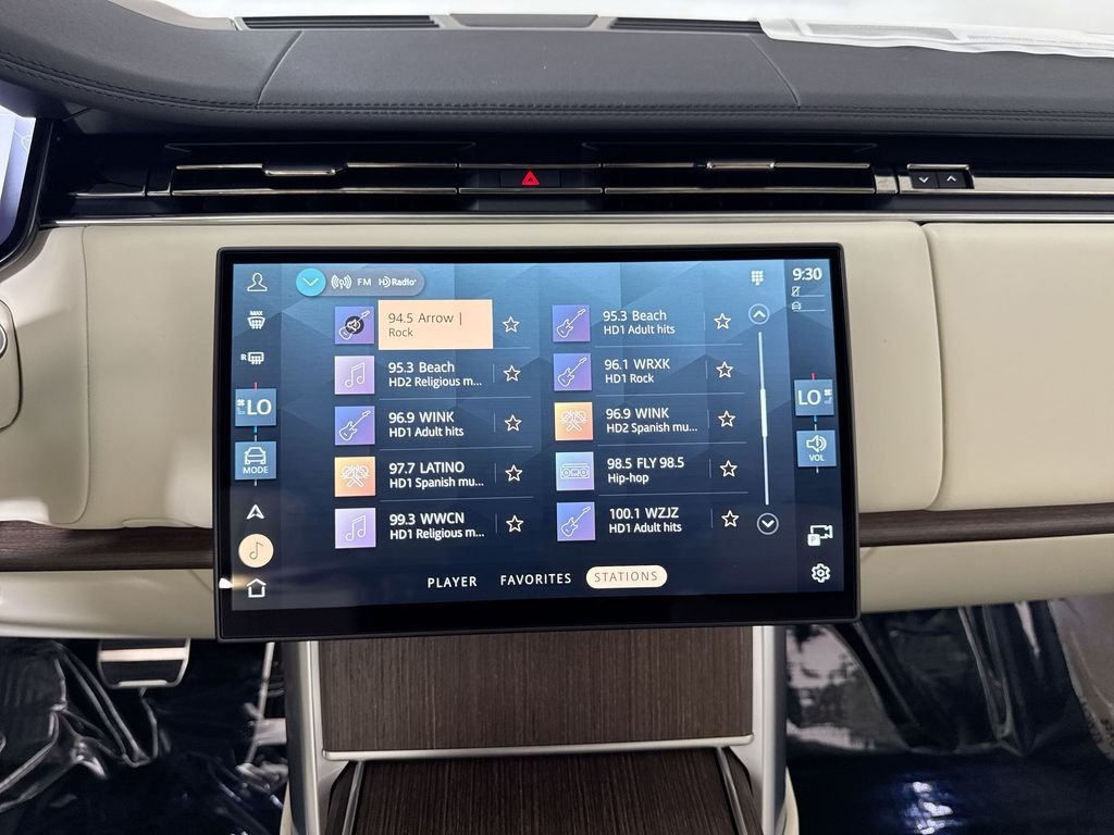 New 2026 Varesine Blue Land Rover SE image 16