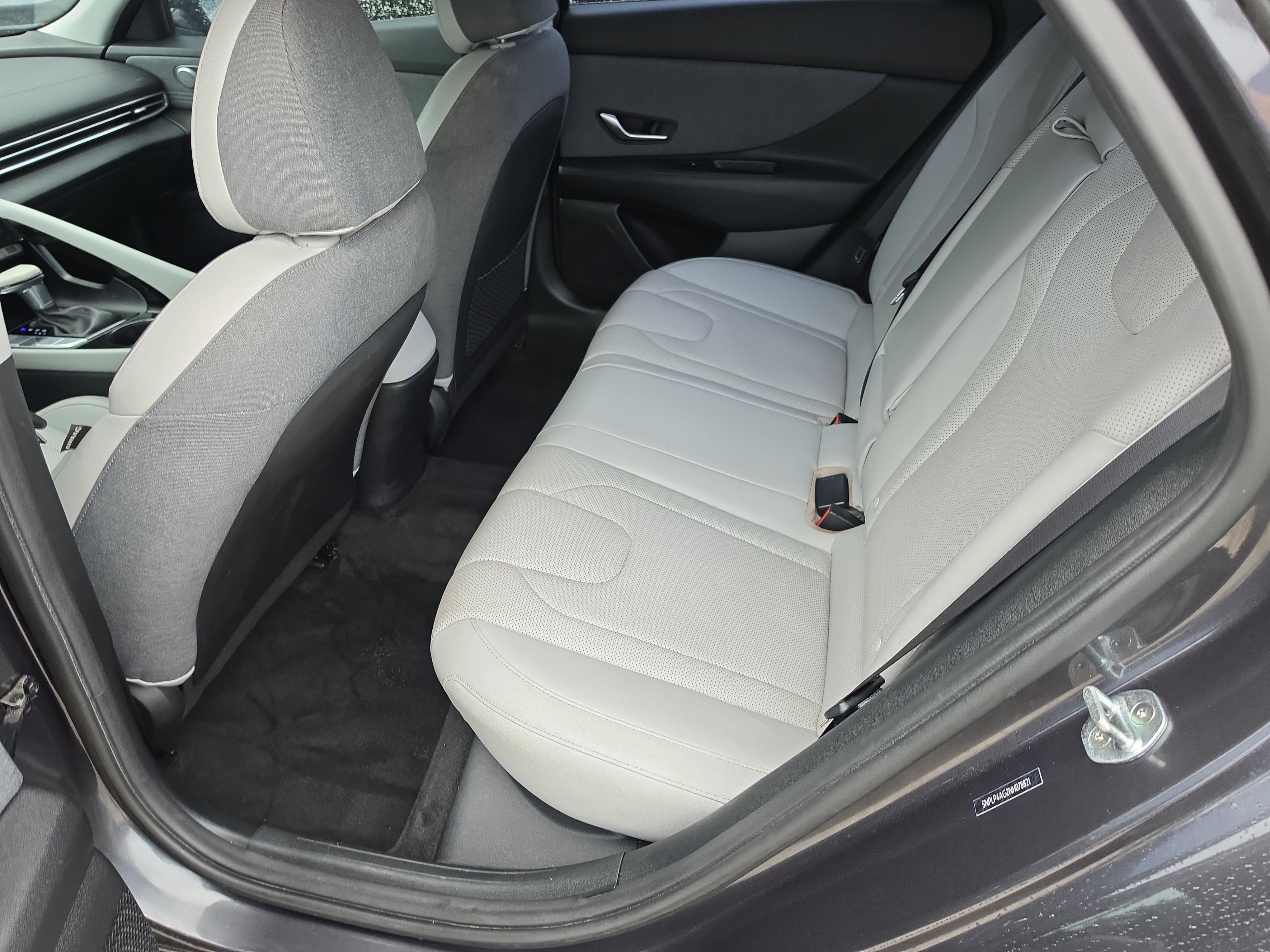 Used 2022 Portofino Gray Hyundai Limited image 16