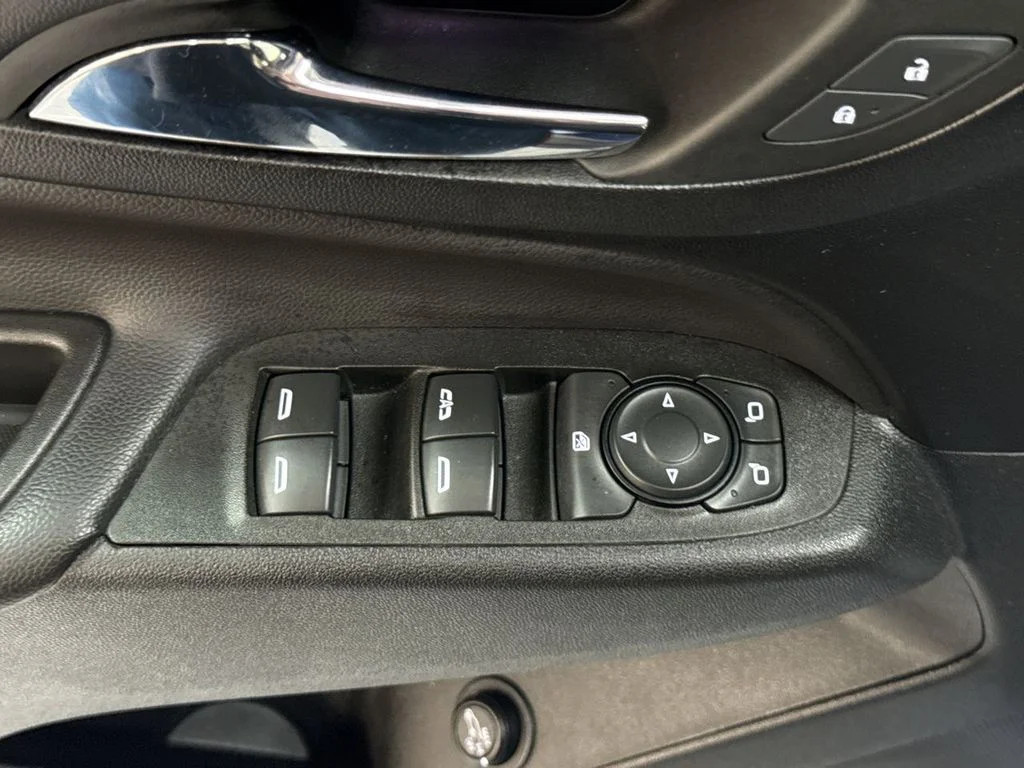 Used 2022 Blue Chevrolet LT image 15