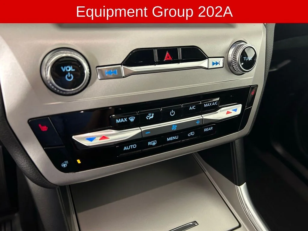 Certified Used 2023 White Metallic Ford XLT image 10