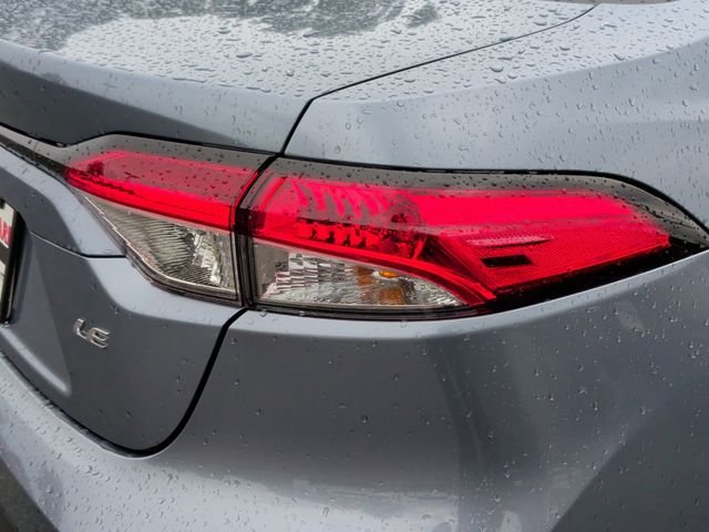 Certified Used 2025  Toyota LE image 12