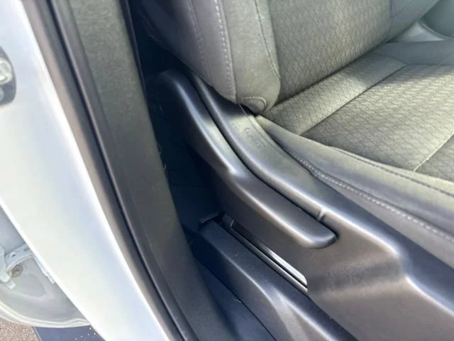 Used 2022 SUMMIT WHITE GMC Elevation image 45