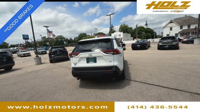 Used 2025 White Toyota LE image 7