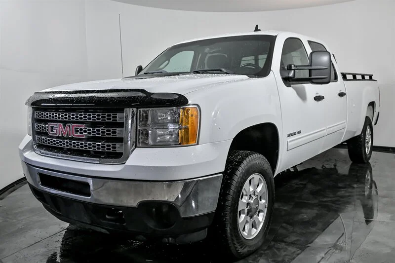 Used 2013 Summit White GMC SLE image 5
