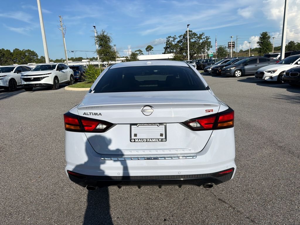 Used 2023 Gray Nissan 2.5 SR image 6