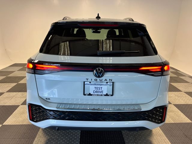 New 2026 White Volkswagen 2.0T SE R-Line Black image 4