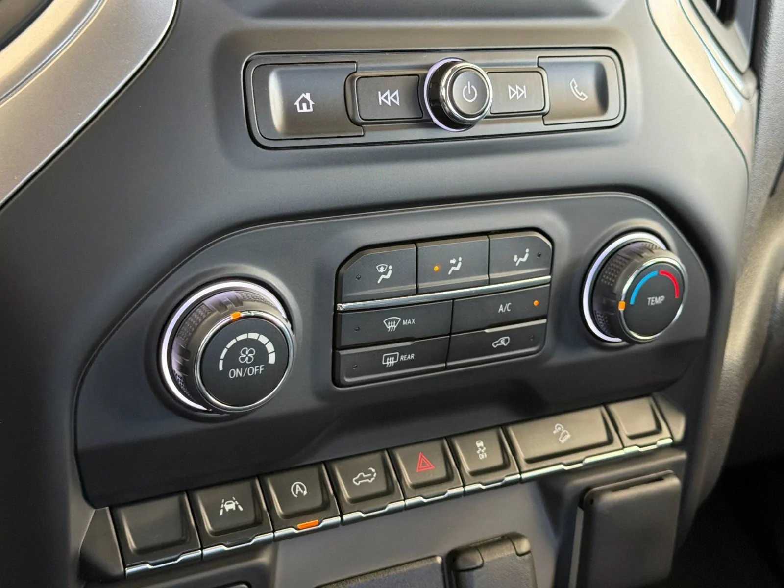 2026 Chevrolet Silverado 1500 Custom Trail Boss - Photo 18