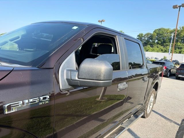 Used 2018 Red Ford XL image 5