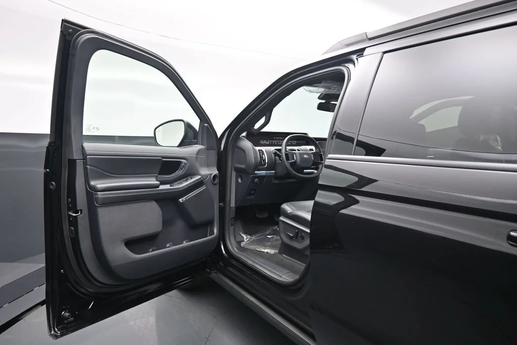 New 2027 Agate Black Metallic Ford Platinum image 8
