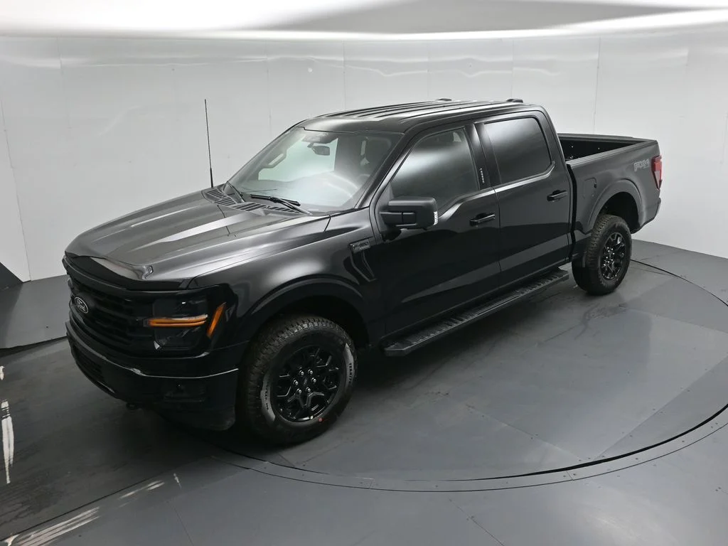 New 2026 Agate Black Metallic Ford XLT image 34