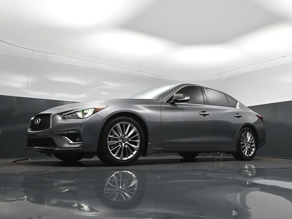 Certified Used 2023 Gray INFINITI LUXE image 34