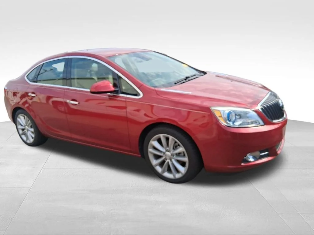 Used 2014 Red Buick Convenience Group image 17