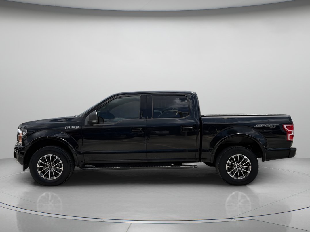 Used 2018 Shadow Black Ford XLT image 5