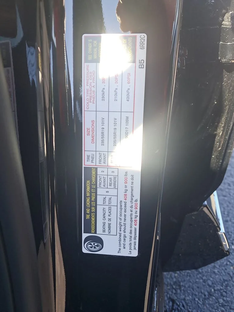 New 2026 Black Nissan Platinum image 32