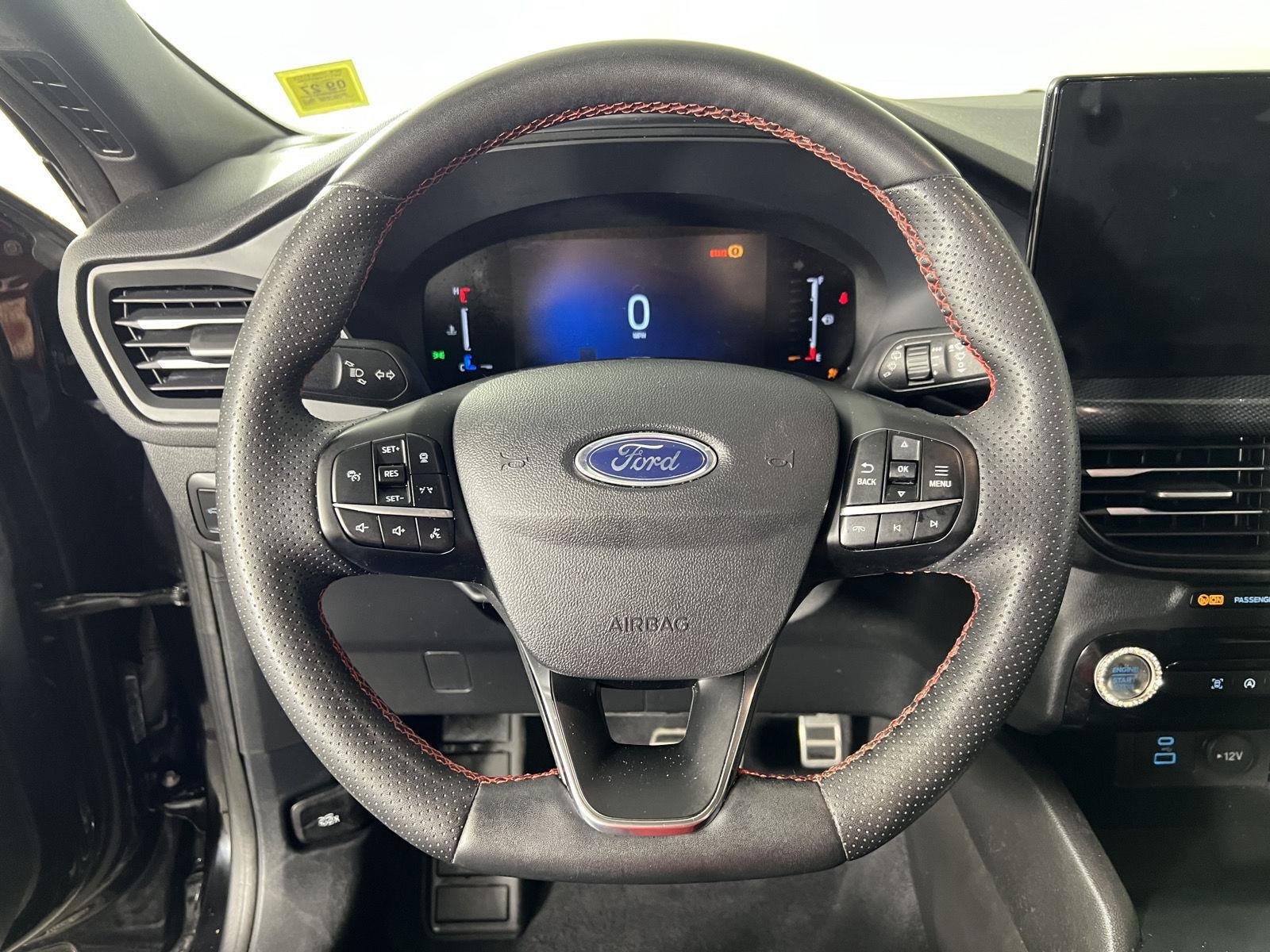 Used 2023 Agate Black Ford ST-Line image 17