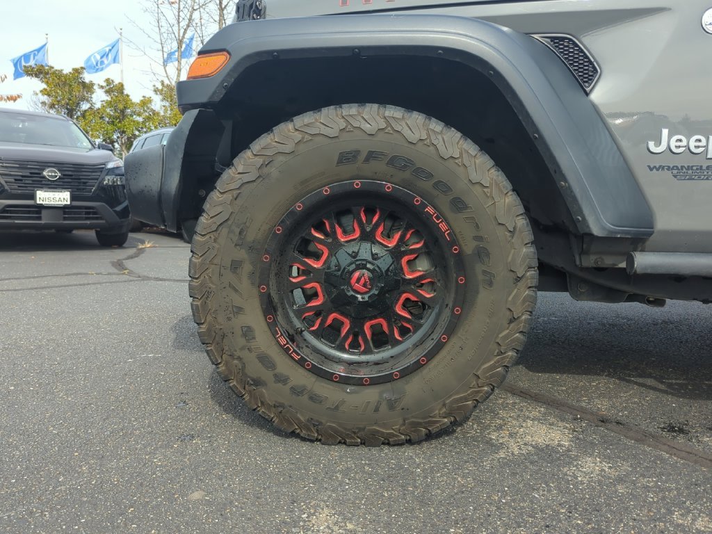 Used 2019 Gray Jeep Unlimited Sport S image 24