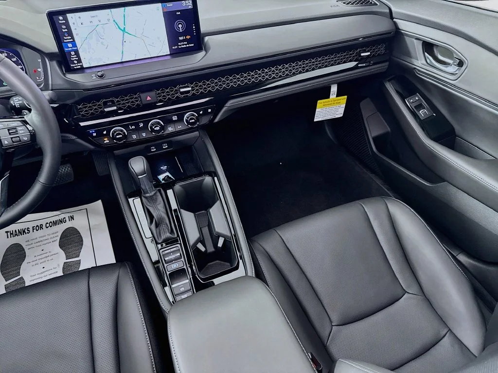 New 2026 Urban Gray Pearl Honda Touring image 34