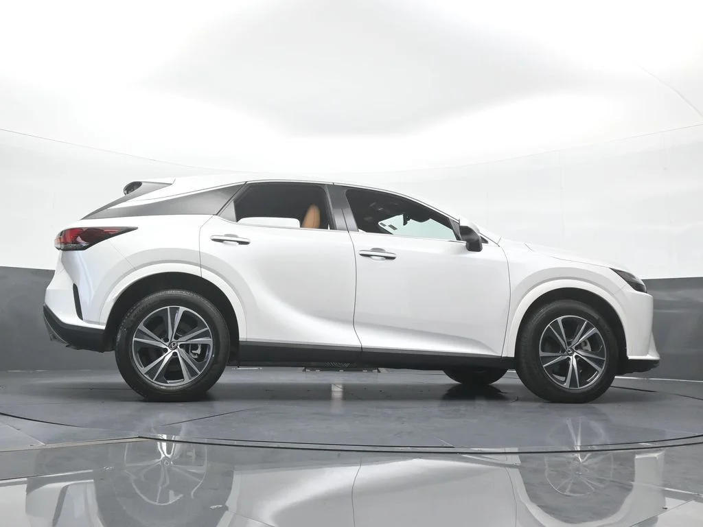 Used 2025 White Pearl Lexus 350 image 61