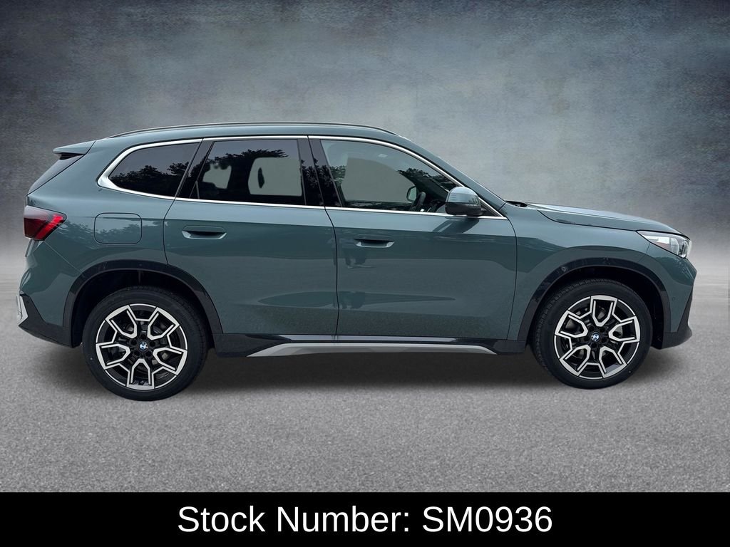 New 2026 Green BMW xDrive28i image 6