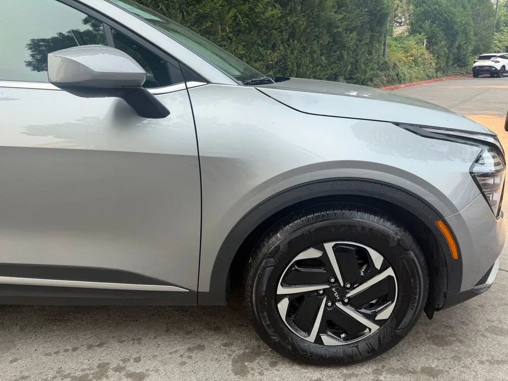 Used 2025 Steel Gray Kia LX image 3