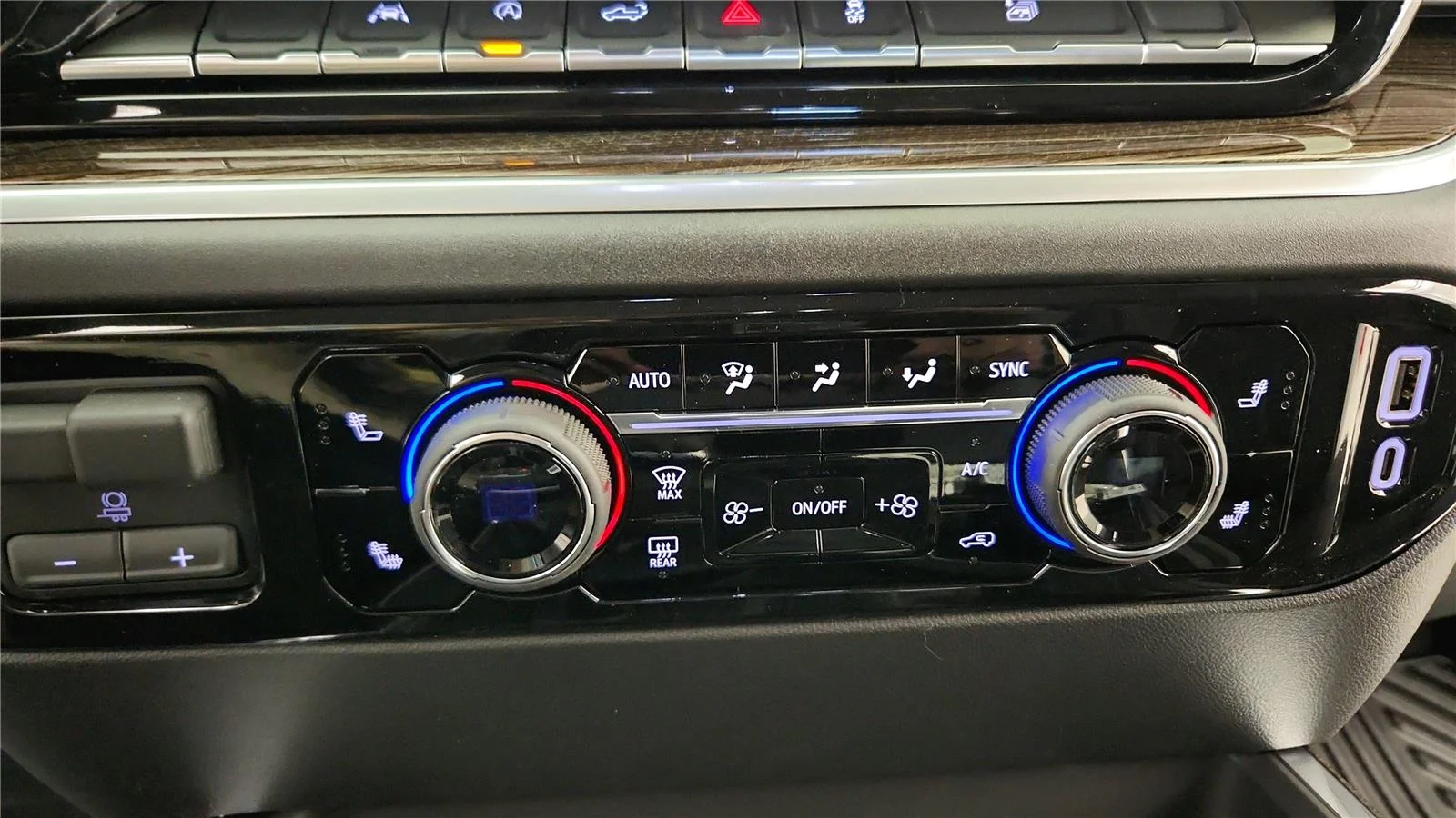 2026 Chevrolet Silverado 1500 LT - Photo 29