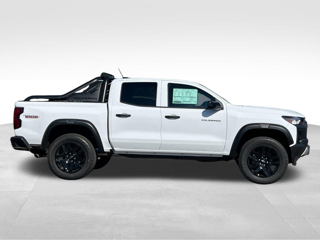 2025 Chevrolet Colorado Trail Boss - Photo 6