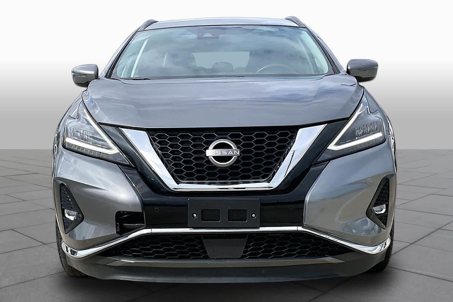 Used 2023 Gun Metallic Nissan SV image 4