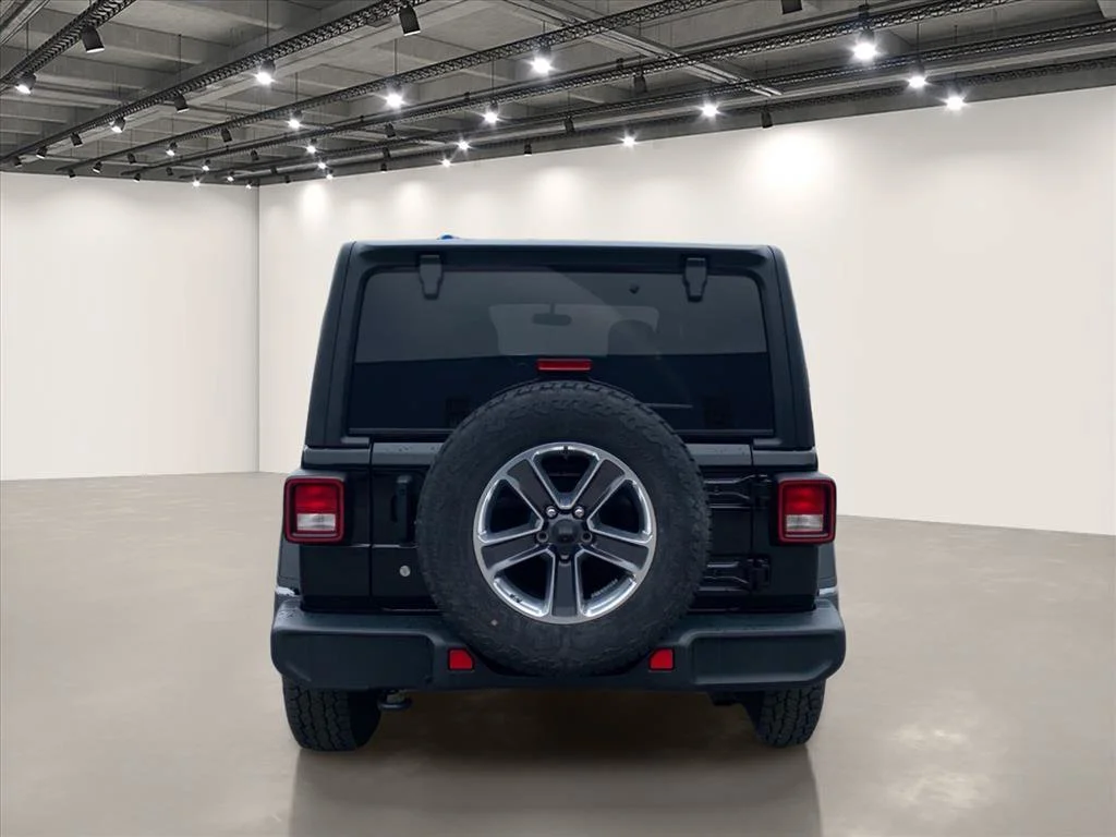 Used 2020 Black Clearcoat Jeep Sahara image 6