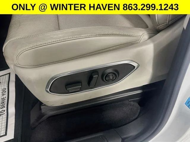 Used 2023 White Jeep Series II image 20