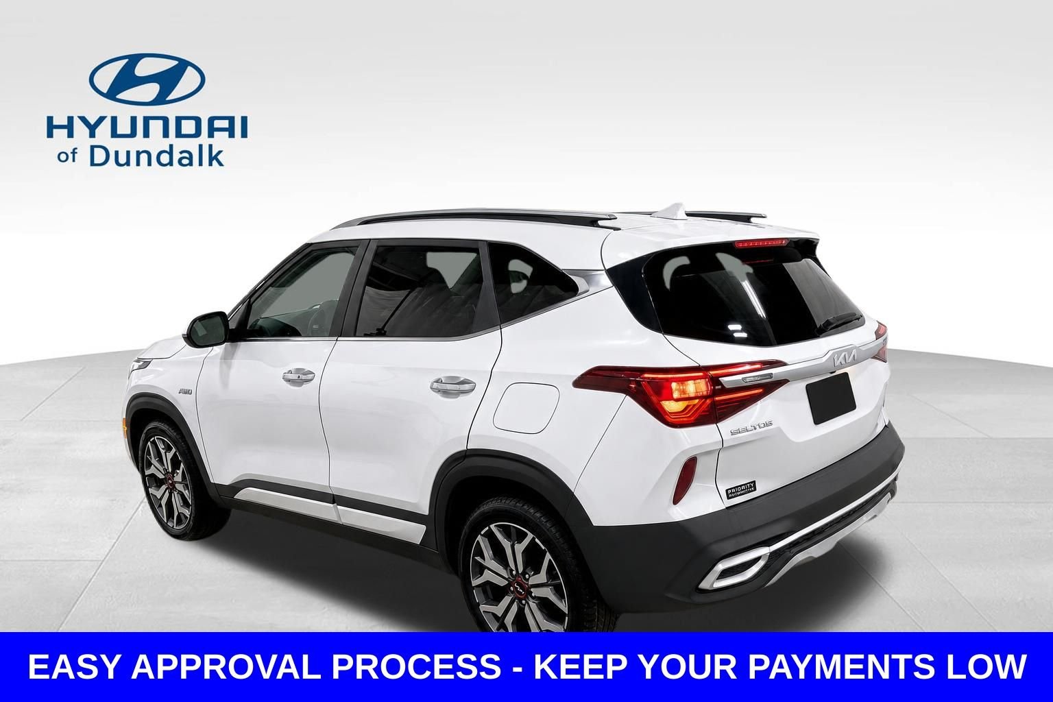 Used 2022 White Kia SX image 2