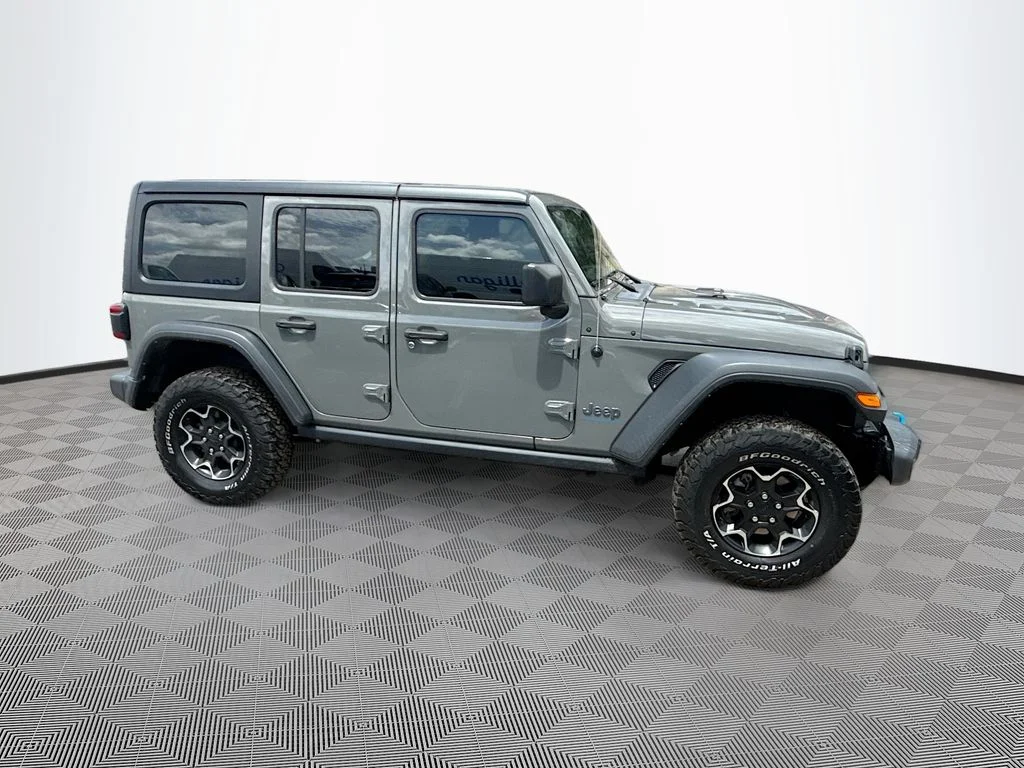 Used 2023 Gray Jeep Rubicon 4xe image 5